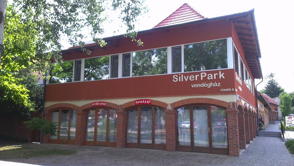Silver Park Vendeghaz Berettyoujfalu Luaran gambar