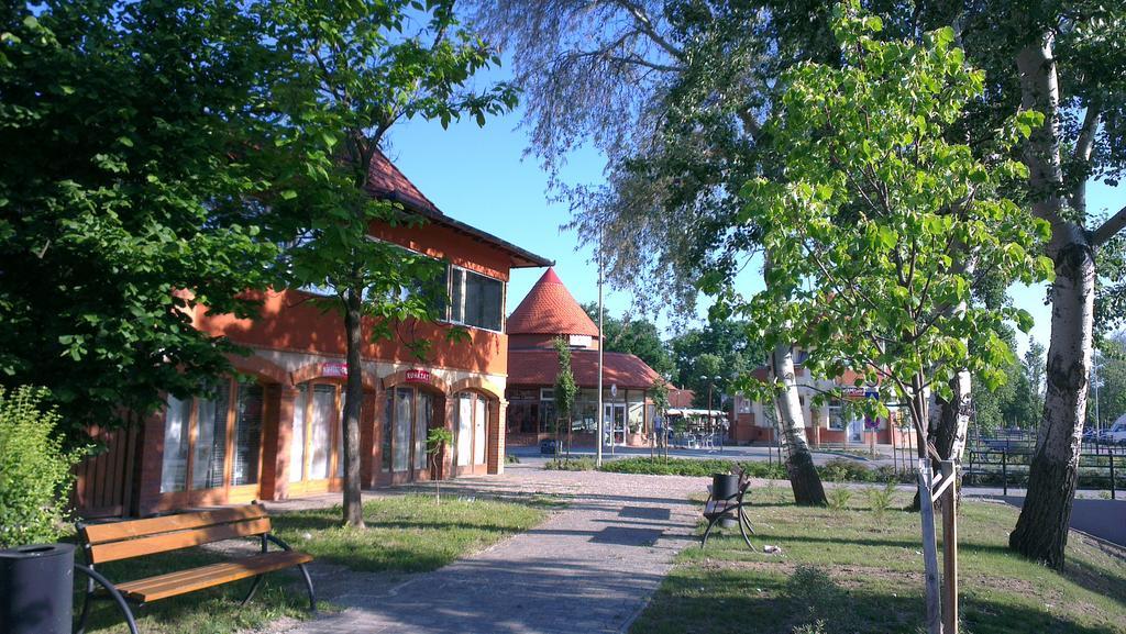 Silver Park Vendeghaz Berettyoujfalu Luaran gambar